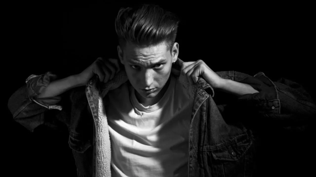 Thomas Azier + Owlle