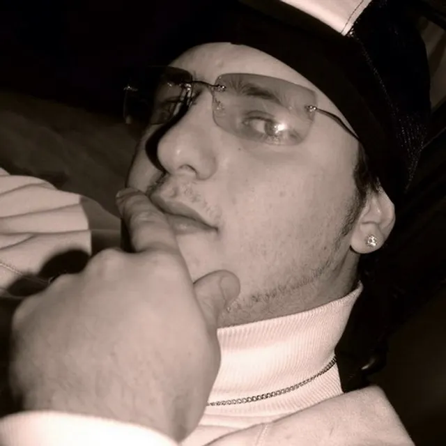 Julien R