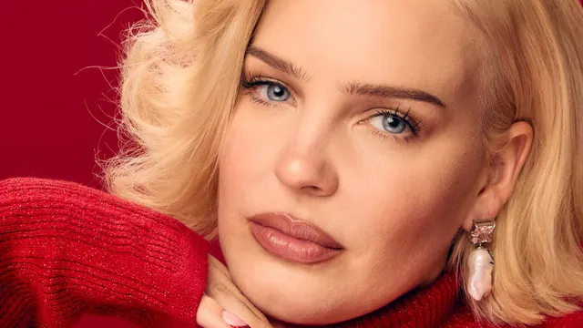 Anne-Marie The Unhealthy Club Tour
