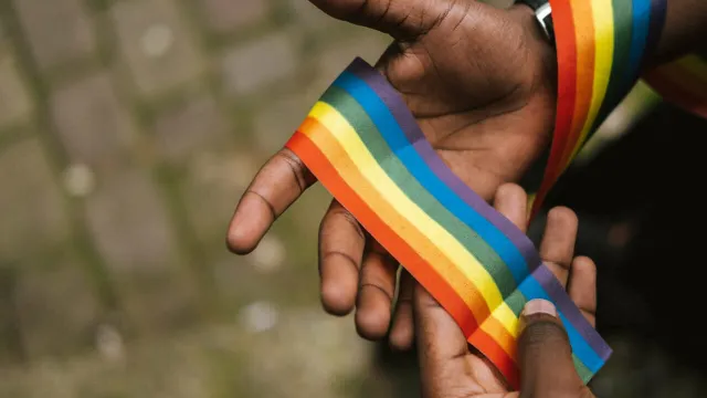 Vers une dépénalisation universelle de l’homosexualité