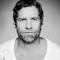 Arno Carstens