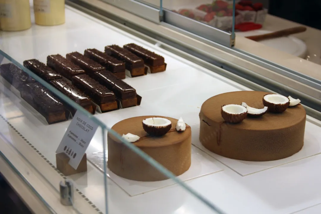 Pâtisserie Yann Couvreur Restaurant Shop paris