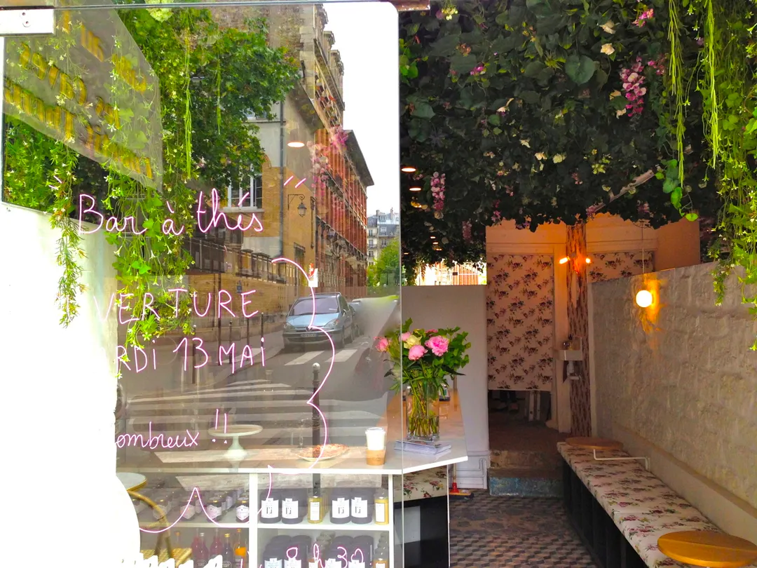 Lily of the Valley Restaurant Paris