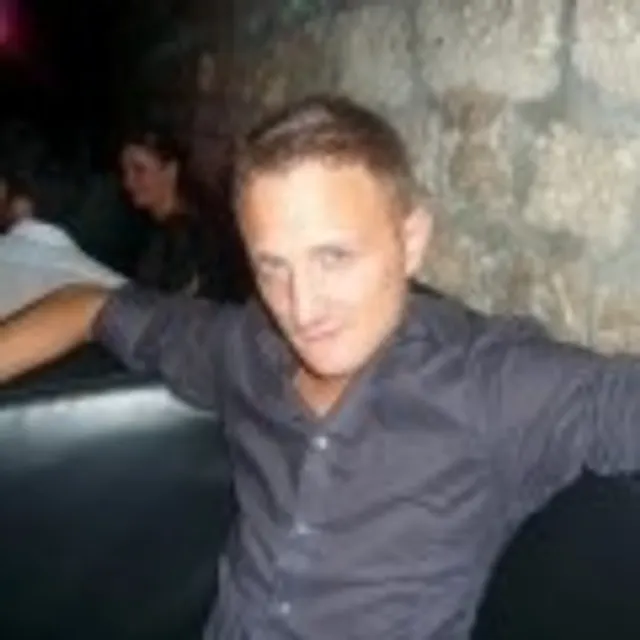 Nicolas B