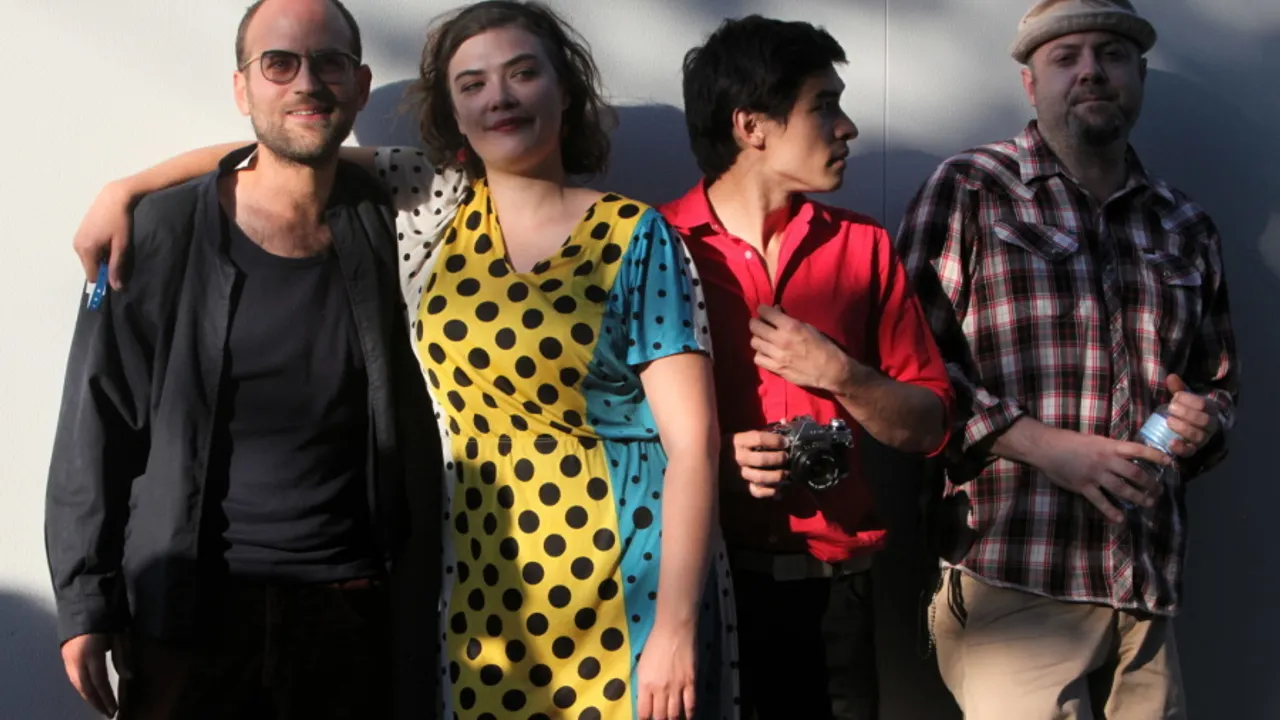 Archie Bronson Outfit + guests