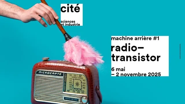 Machine arrière, le radio transistor