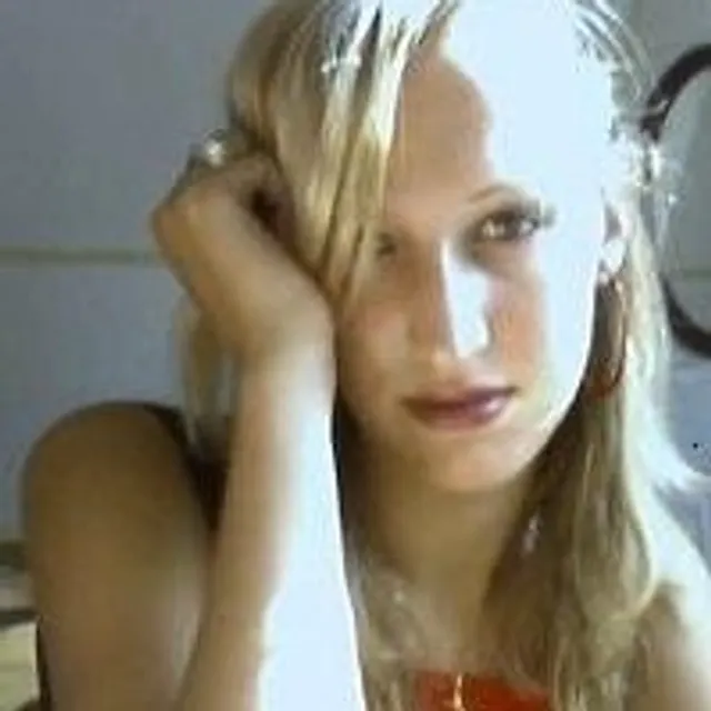 Laurianne L
