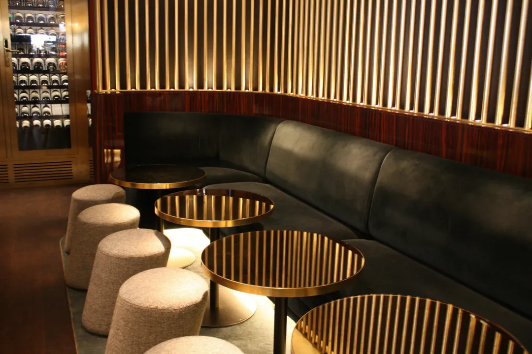 Le Drugstore Restaurant Paris