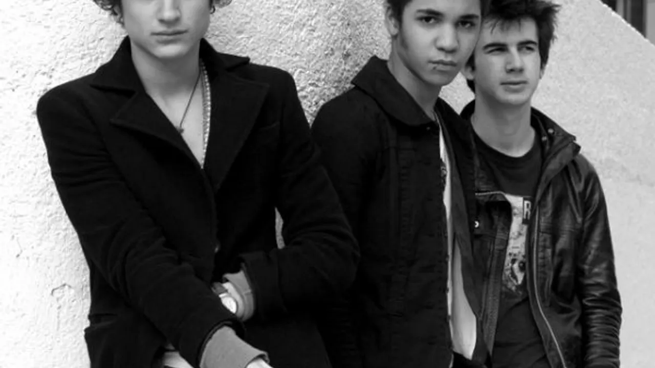 BB BRUNES + guests