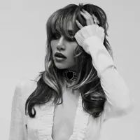 Suki Waterhouse