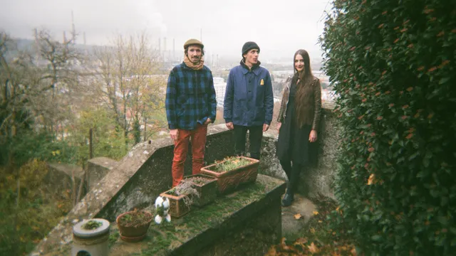 MARION COUSIN & KAUMWALD Tu rabo par’abanico + NO TONGUES