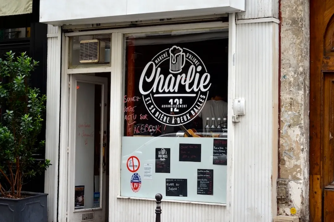 Charlie... et sa bière à deux balles Bar Paris