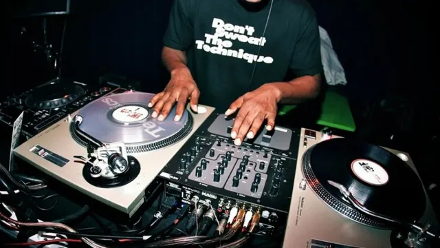 FAB fait de la Résistance au bar Demory-Paris