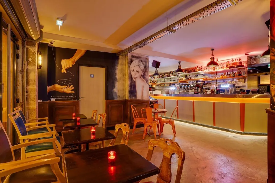 Le Saumur Bar Salle Paris