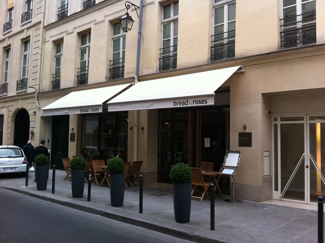 Bread and Roses Restaurant Paris