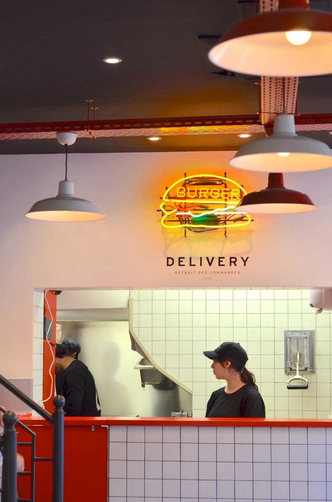 Burger and Fries Restaurant Paris