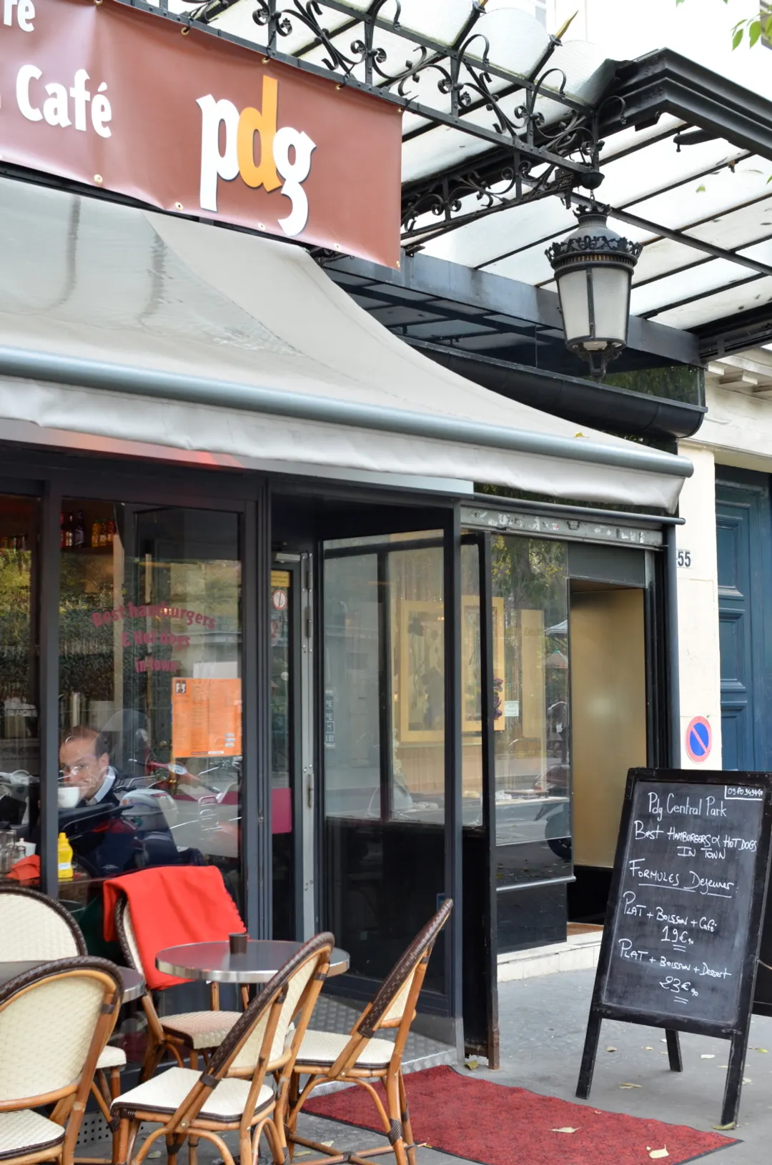 PDG Central Park Restaurant Paris