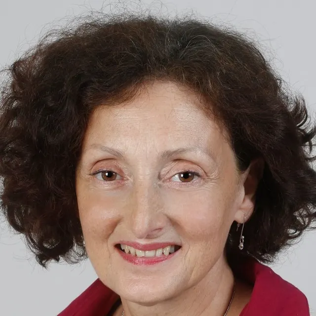 EveLyne O