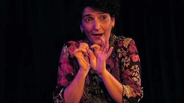 AU FOND DE LA FÔRET - FRANÇOISE BARRET