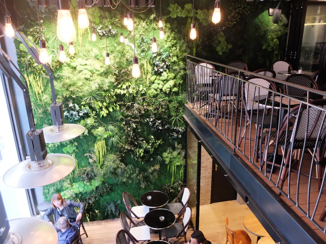 Les Petites Ecuries Restaurant Paris