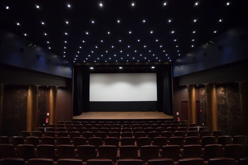 Le Louxor Salle Paris