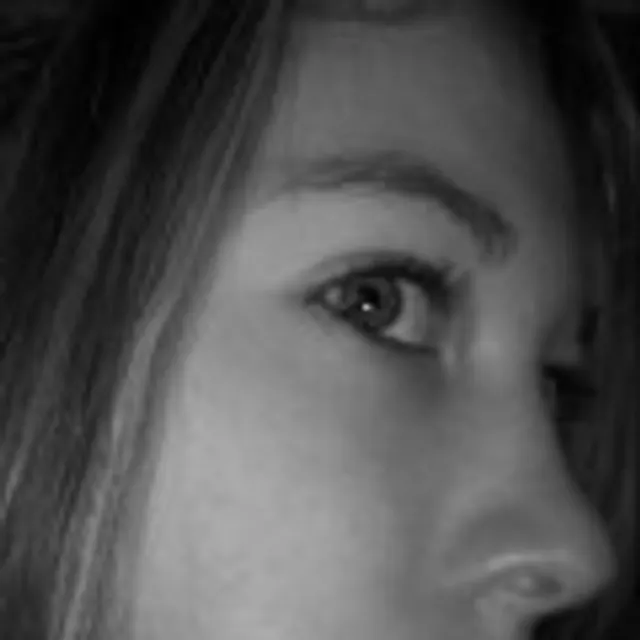 Carole L