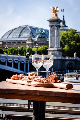 Le Flow Club Restaurant Bar Paris