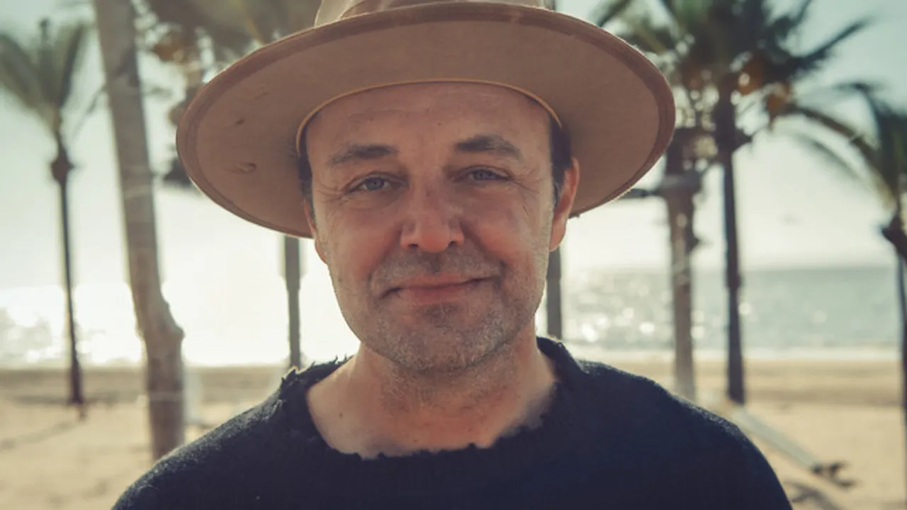 Niels Geusebroek sings Coldplay