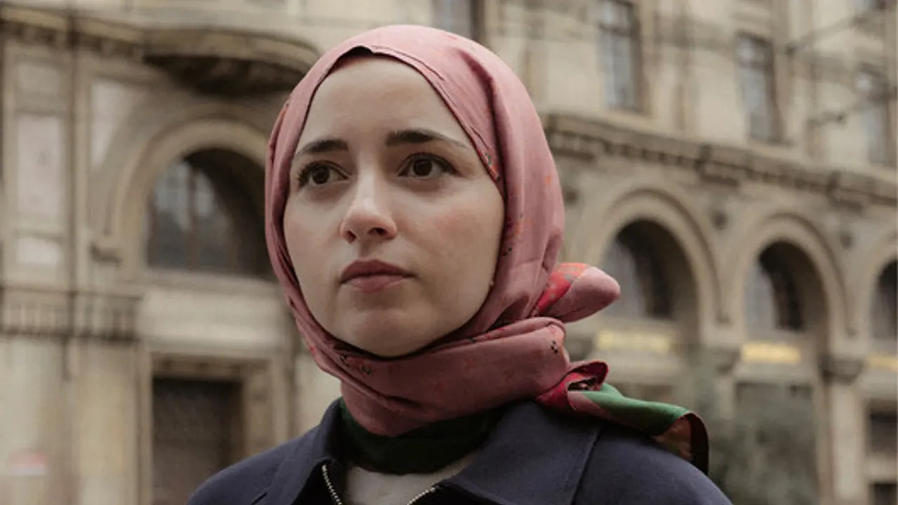 Büşra Kayıkçı