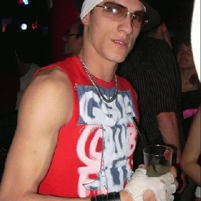 NICOLAS D