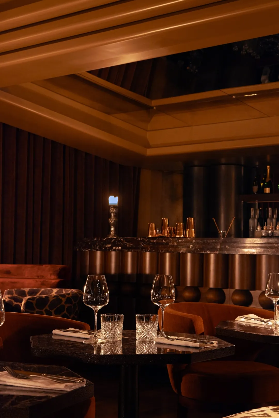 Le Palacio Salle Bar Restaurant Paris