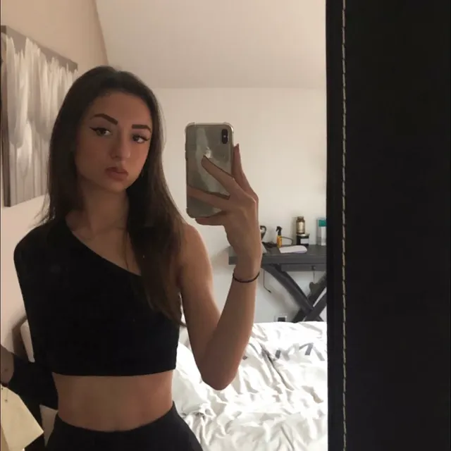 Mae D