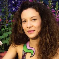 Mia Doi Todd