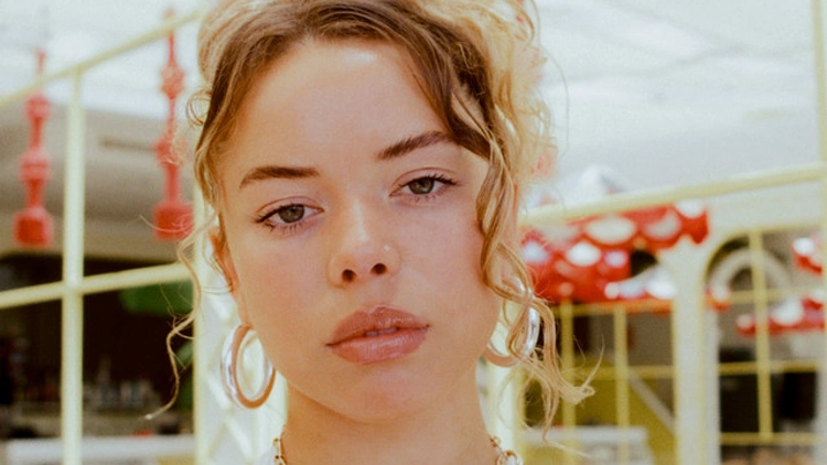 Nilüfer Yanya