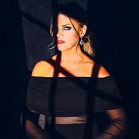 Jennifer Thomas