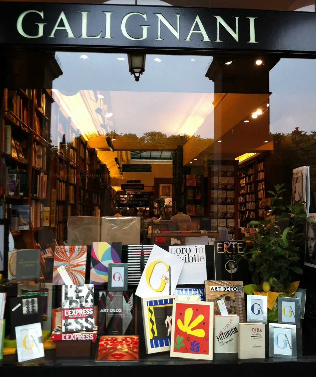 La Librairie Galignani Shop Paris