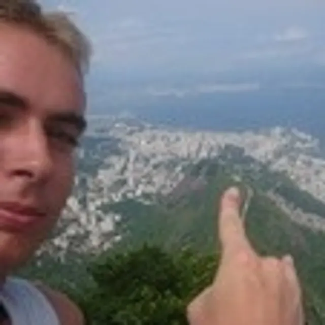 Erwaniniosinio E