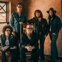 Robert Jon & the Wreck