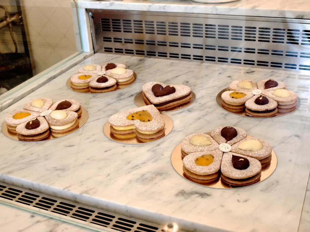 Bontemps Pâtisserie Shop Paris