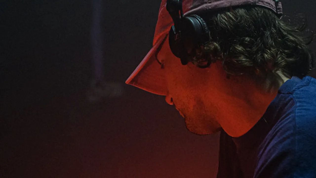 Newtrack présente: Stranger l Parrish Smith l Seelen Zieher (OPÄK live show) l
