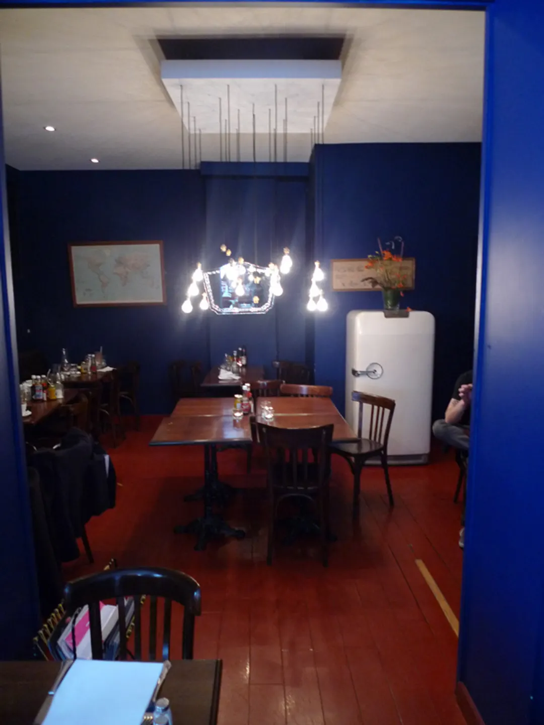 Hand Restaurant Paris