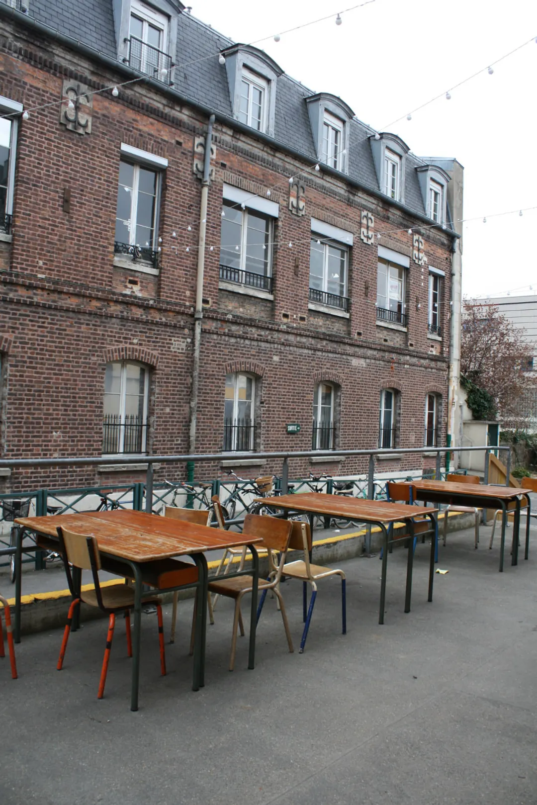 Les Grands Voisins Restaurant Galerie d'art Paris