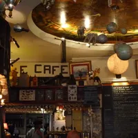 Le Café