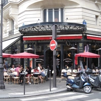Le Café Charlot