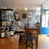 Comestibles & Marchand de Vins