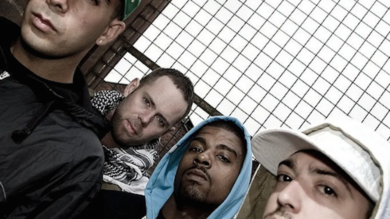 Virus Syndicate en concert