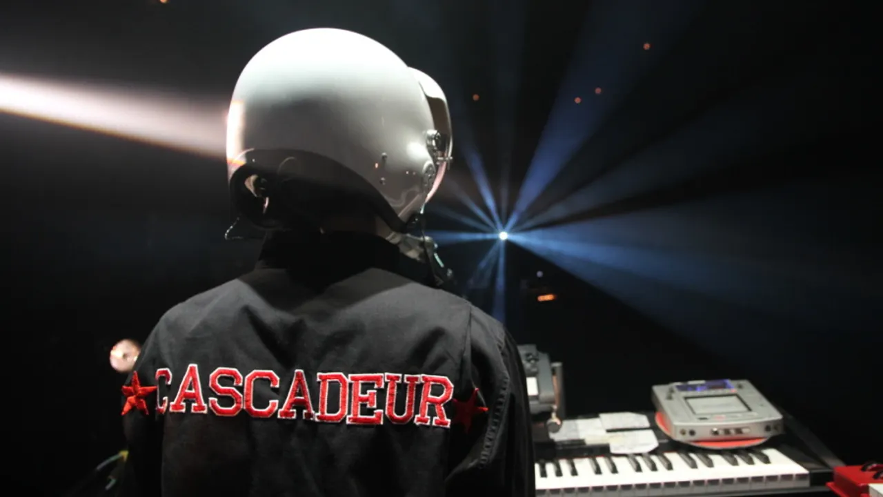 Cascadeur + Chat