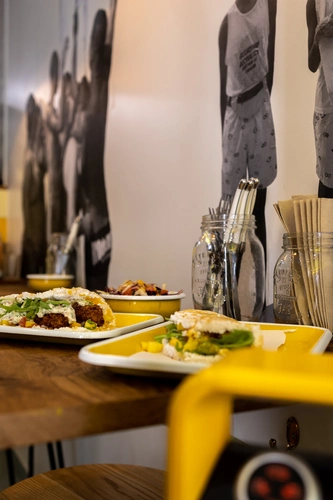 ONDA, Street Food do Brasil Restaurant Paris