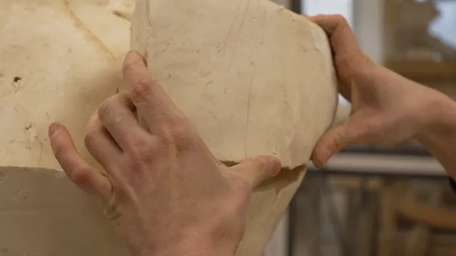Atelier « Un Géant à votre image » pour l'exposition-résidence de Hugo Servanin : « Morphose »
