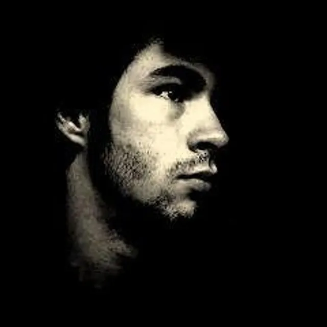 Tiago R